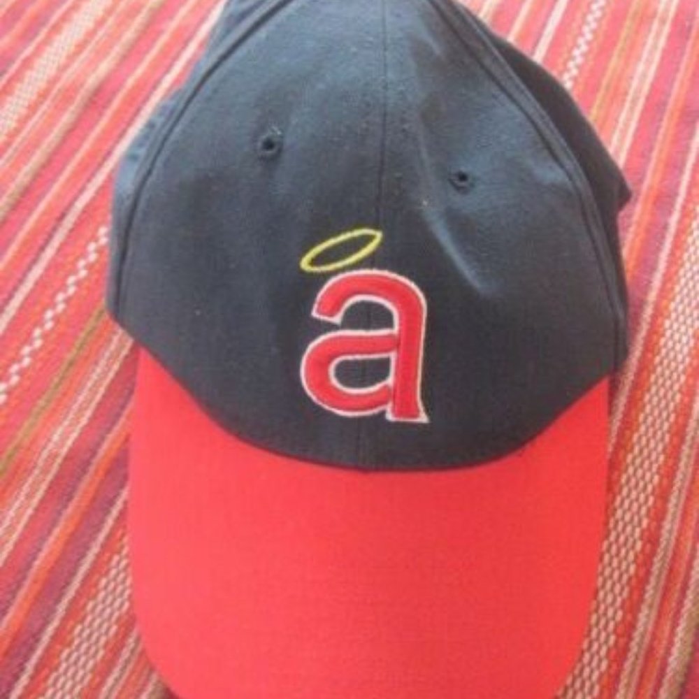 LOS ANGELES ANGELS RED BASEBALL CAP - See Description